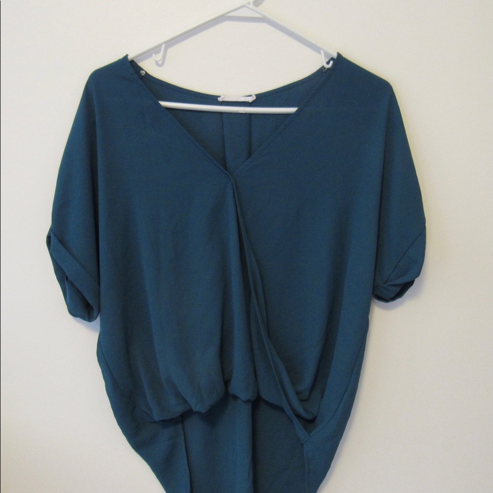 Green Top - Picture 2 of 2
